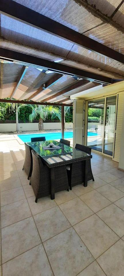 Villa Larnaca Bay Resort 沃罗里尼 外观 照片